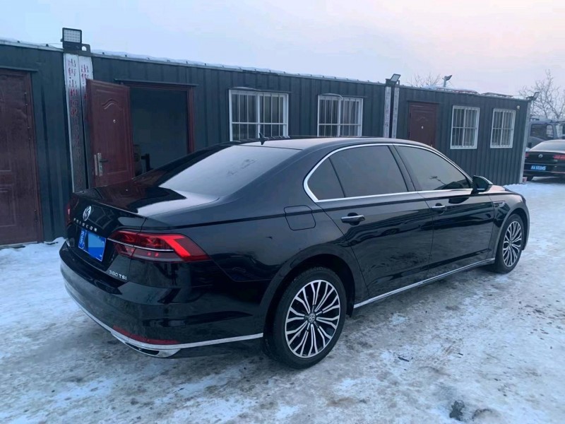 保定17年大众辉昂6