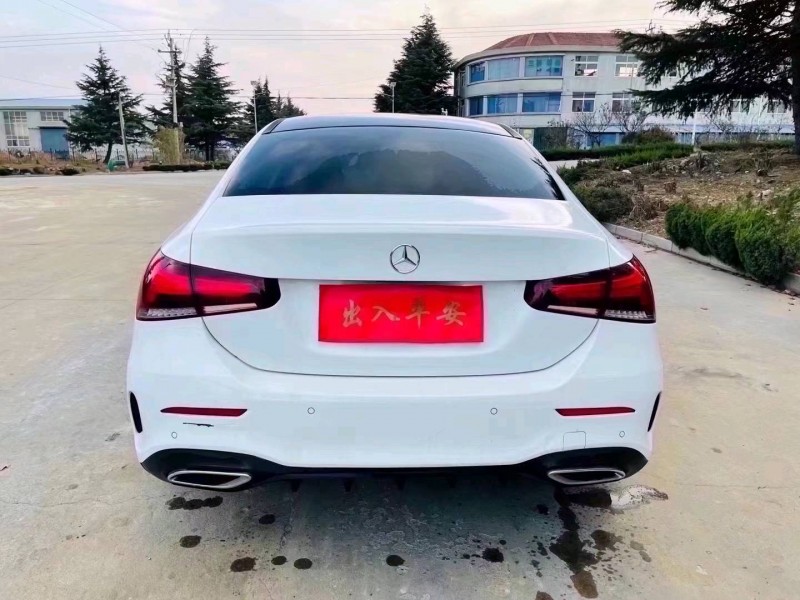 东营19年奔驰A7
