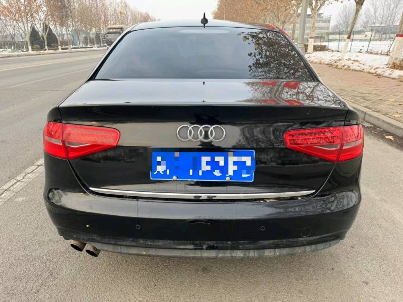 保定14年奥迪A4L8