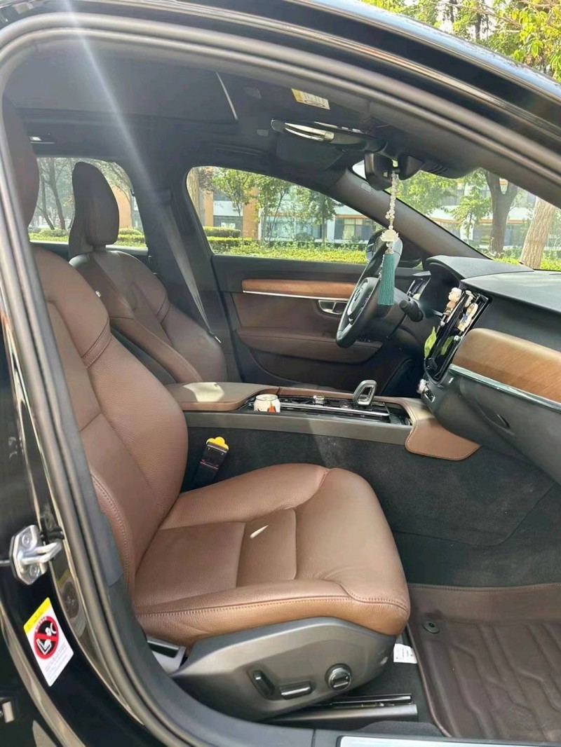 济宁22年沃尔沃S905