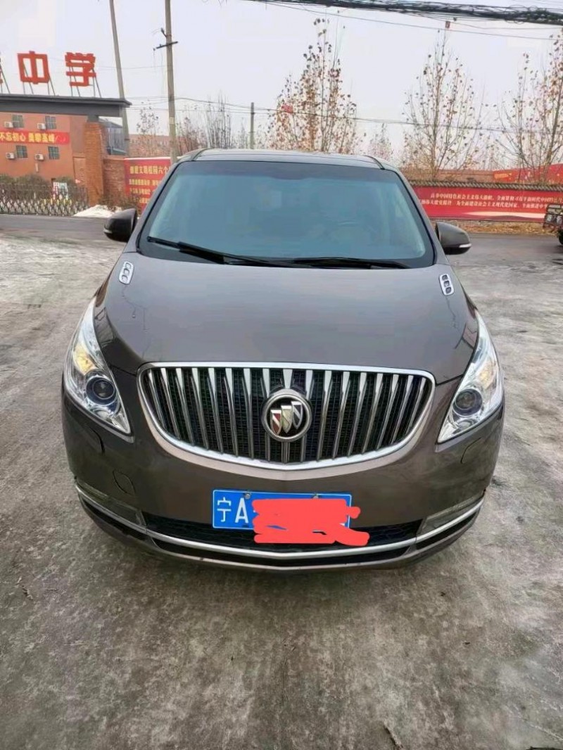 保定16年别克GL81