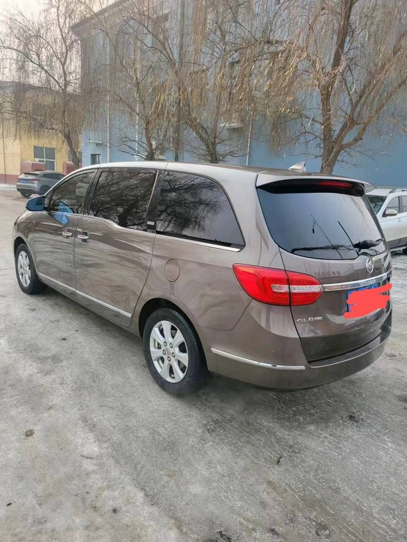 保定16年别克GL88