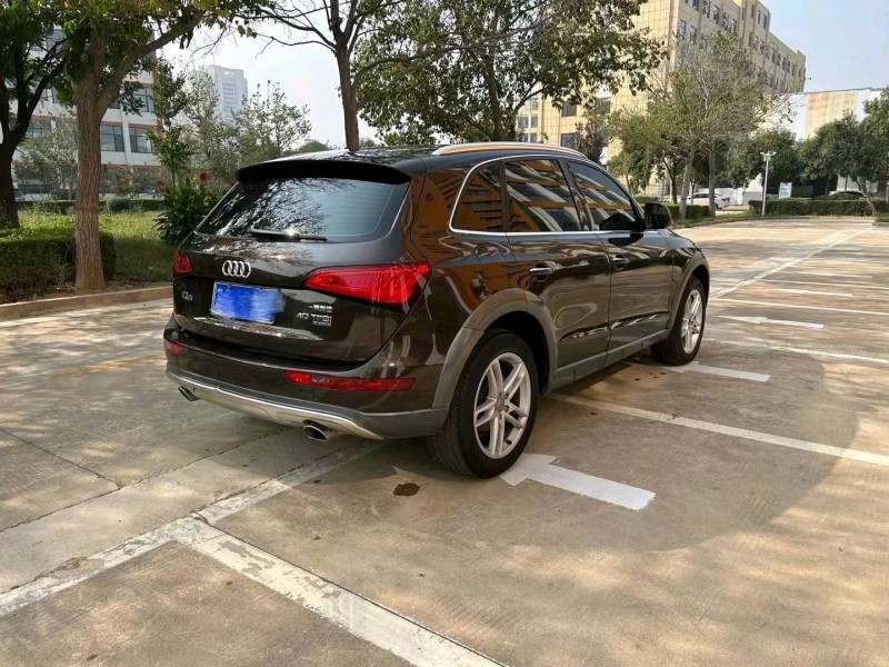 济宁18年奥迪Q53