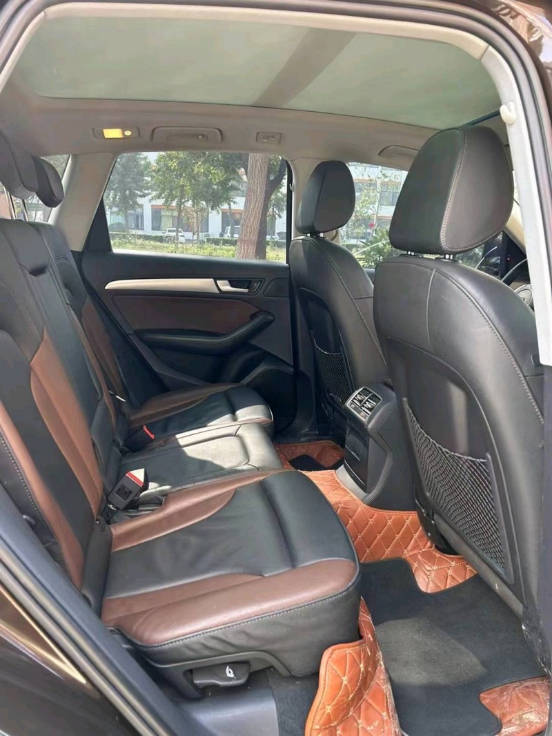 济宁18年奥迪Q58