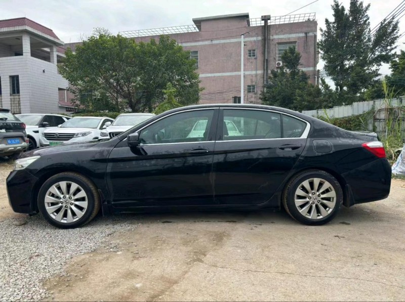 广州15年本田雅阁8