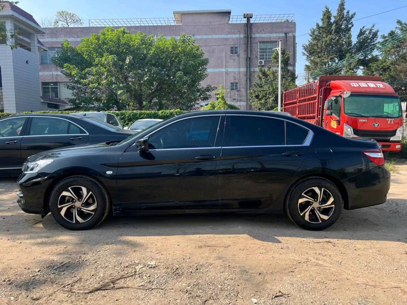 广州18年本田雅阁2