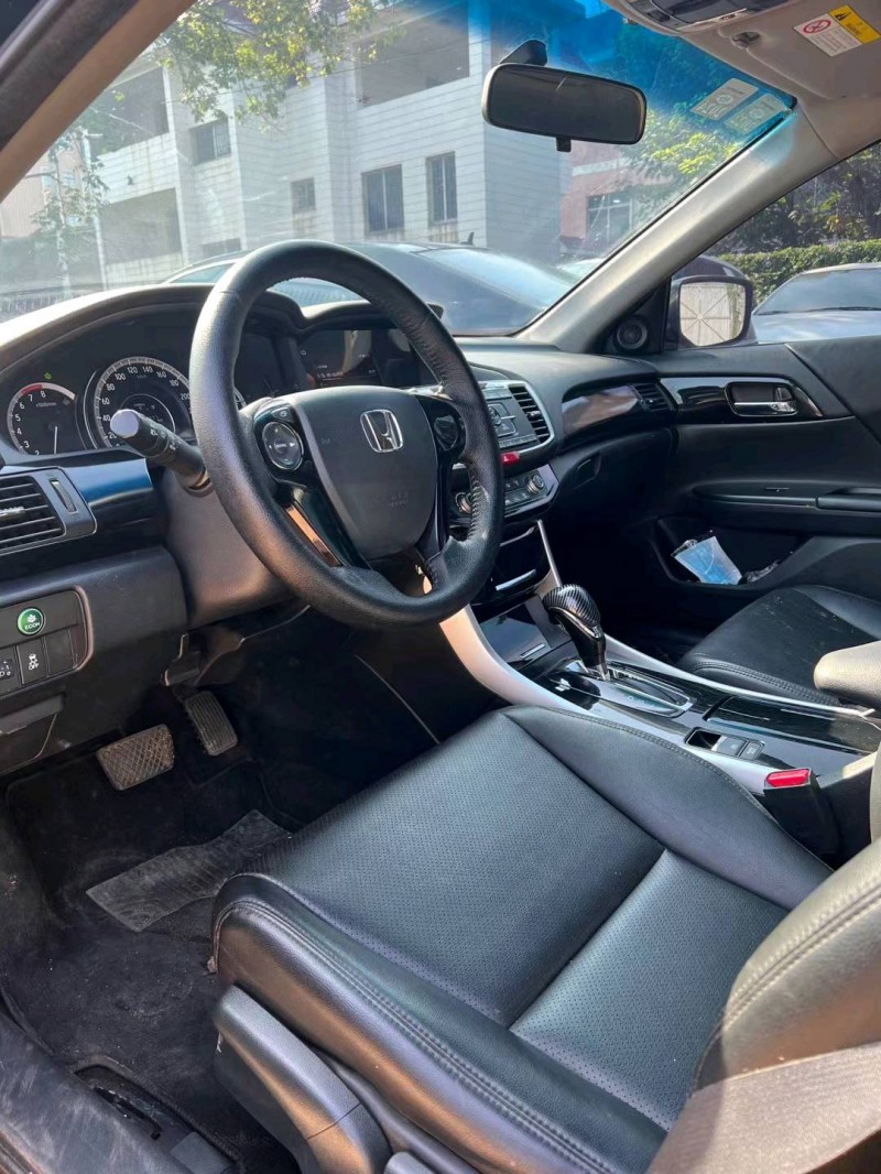 广州18年本田雅阁4