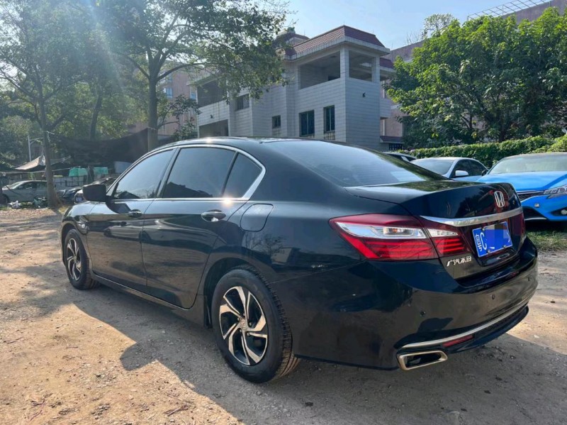 广州18年本田雅阁8