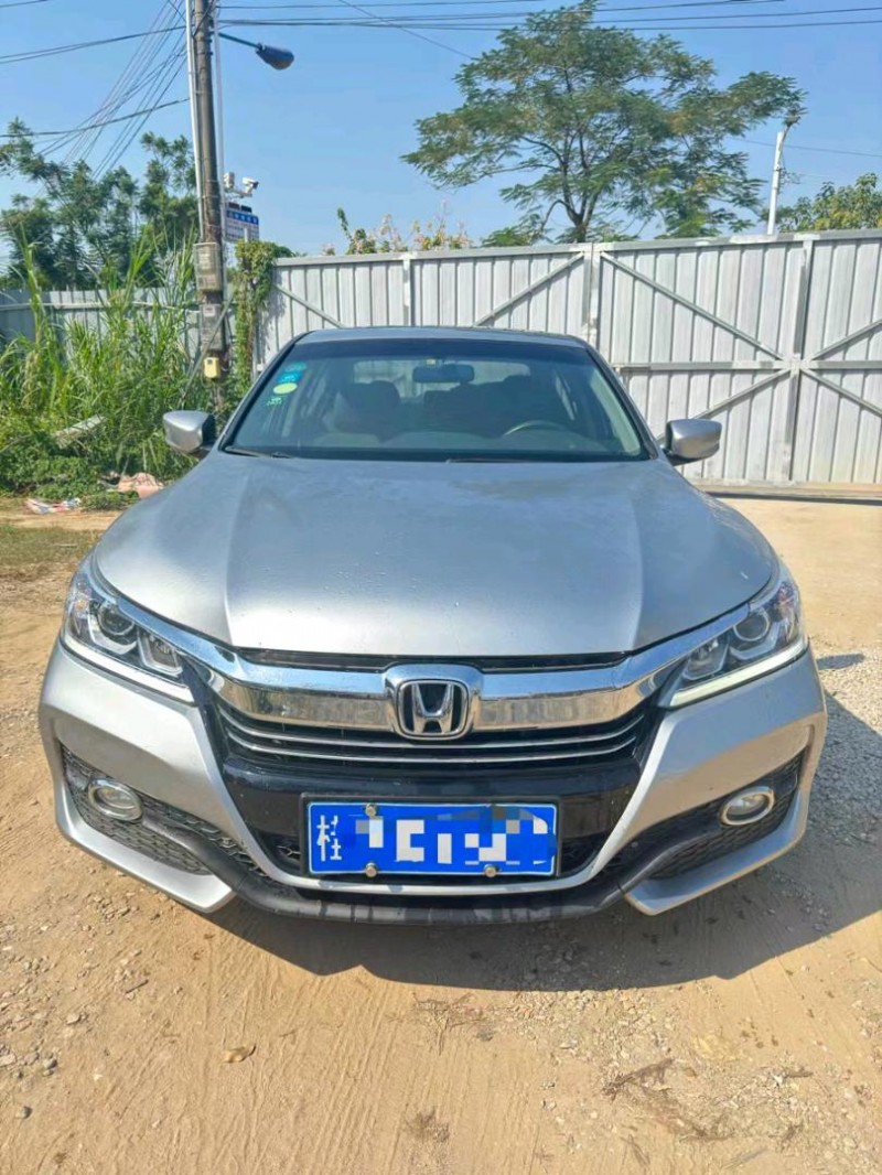 广州17年本田雅阁1