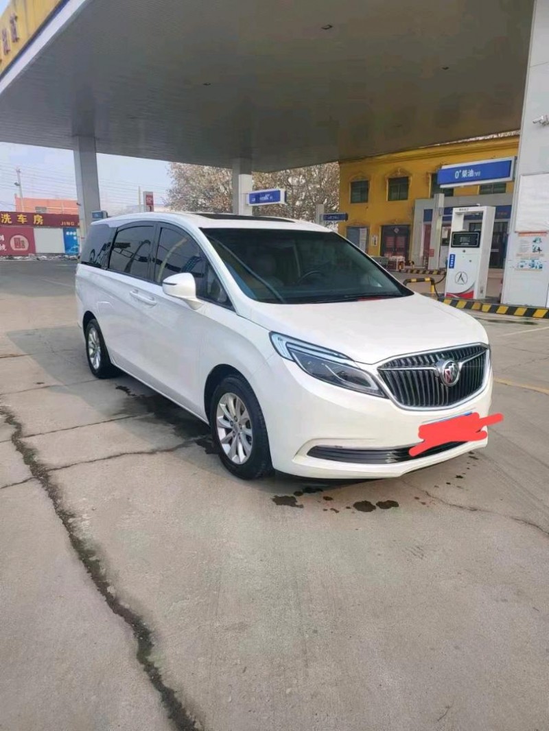 保定19年别克GL83