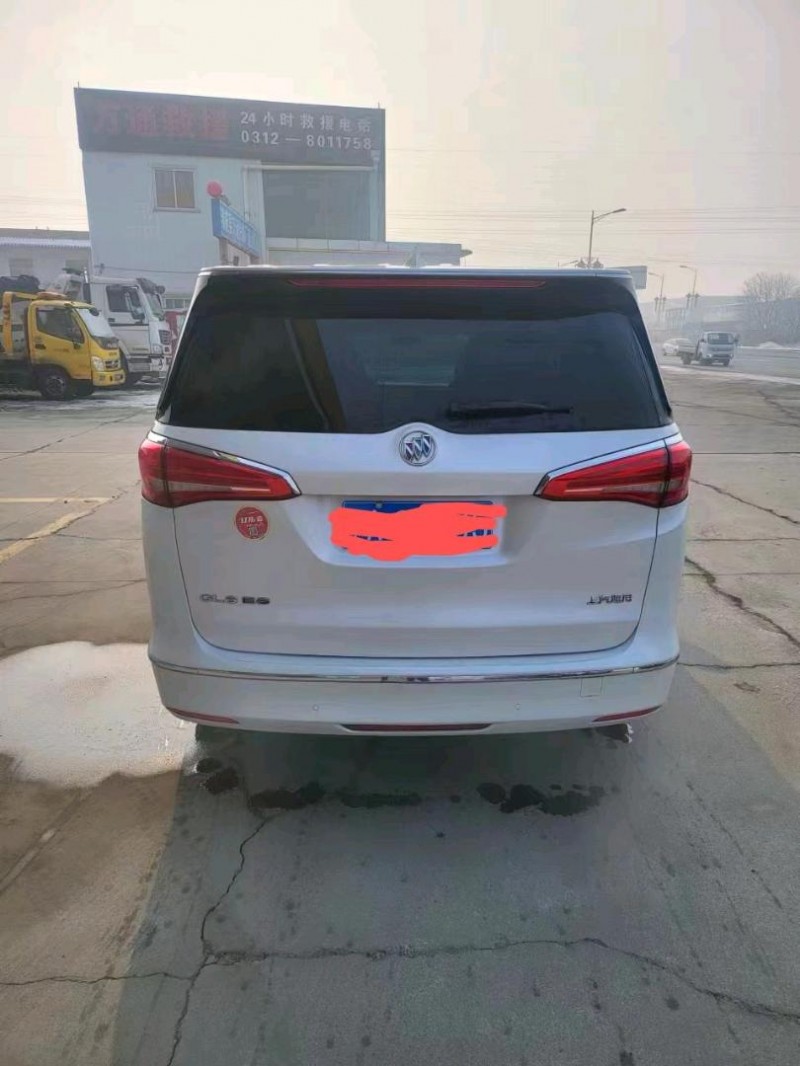 保定19年别克GL89