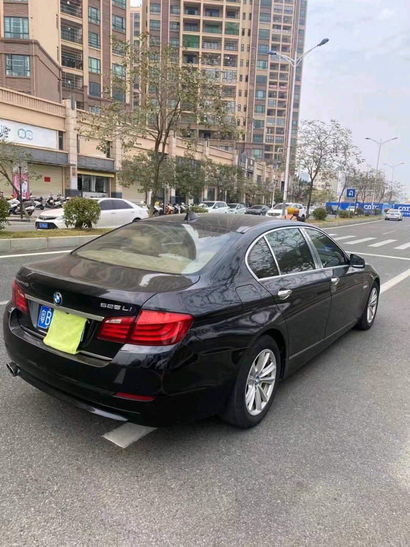 广州11年宝马5系8
