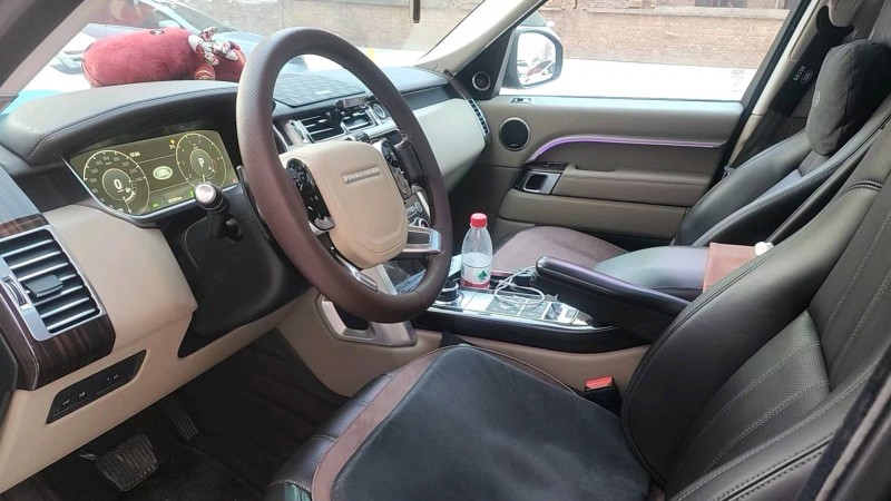 广州17年路虎揽胜行政3