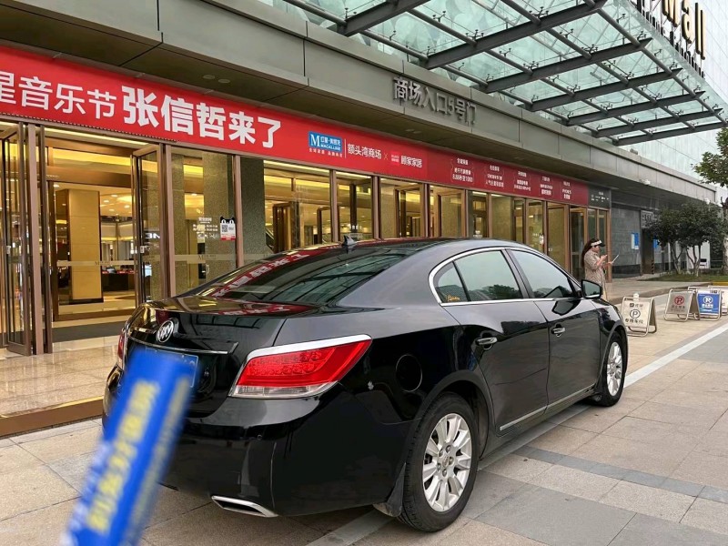 武汉13年别克君威6