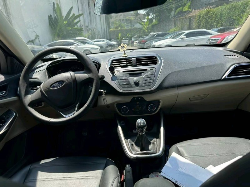 重庆18年福特福睿斯6