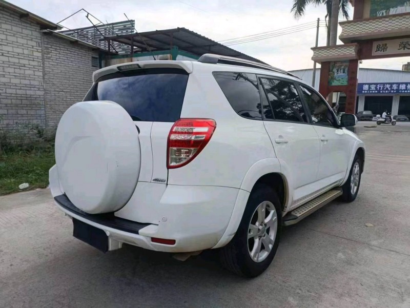 珠海12年丰田RAV48
