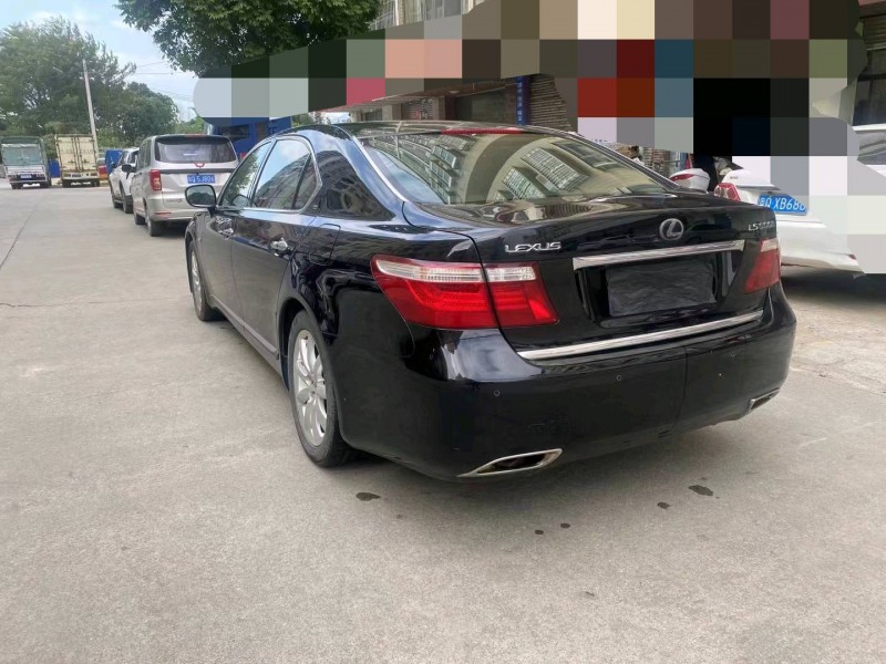 广州07年雷克萨斯LS8