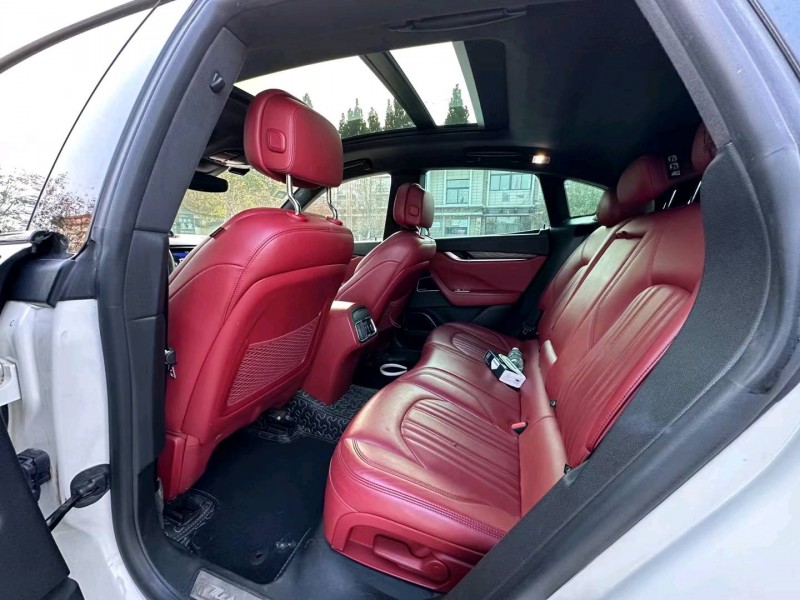 济南17年玛莎拉蒂Levante6