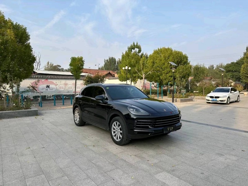 济南19年保时捷卡宴3