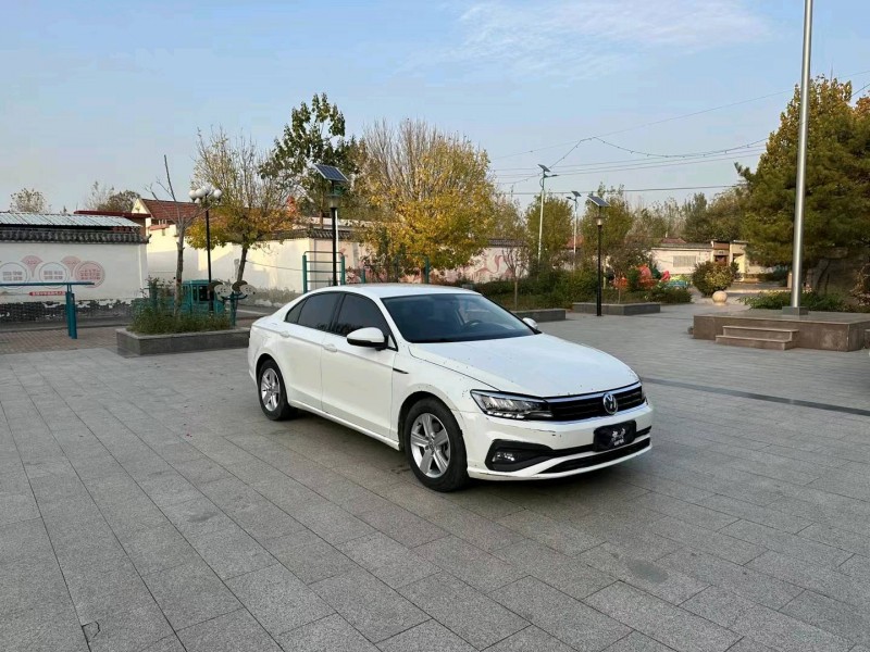 济南19年大众凌渡2