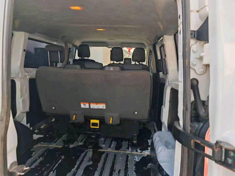 苏州21年福特全顺8