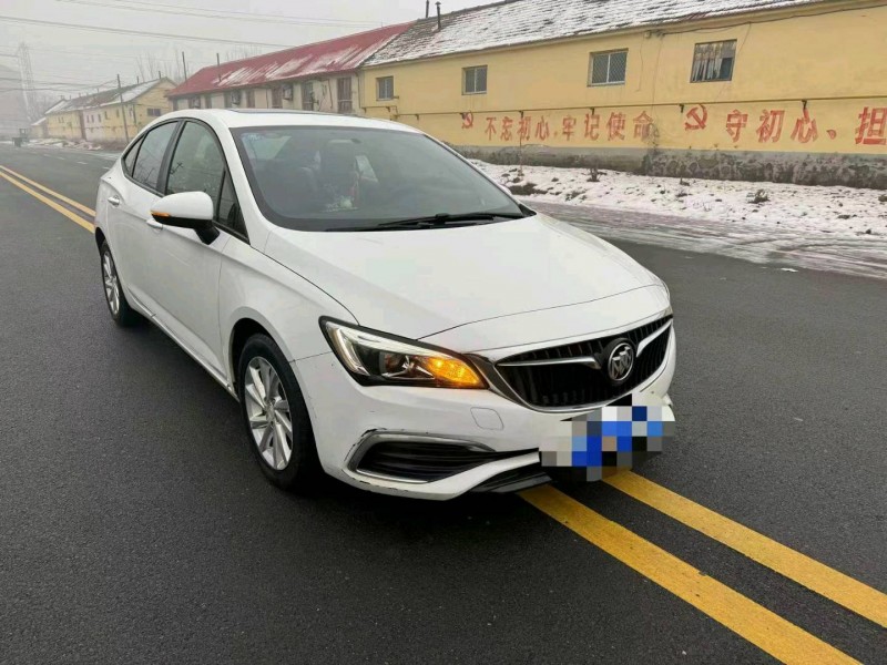 枣庄19年别克威朗3