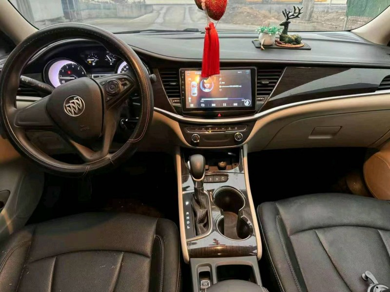 枣庄19年别克威朗5