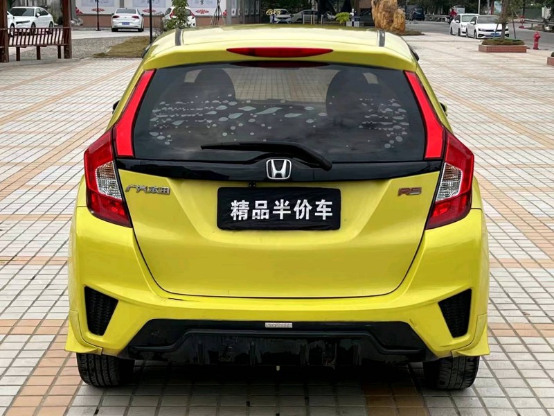 汕头16年本田飞度9