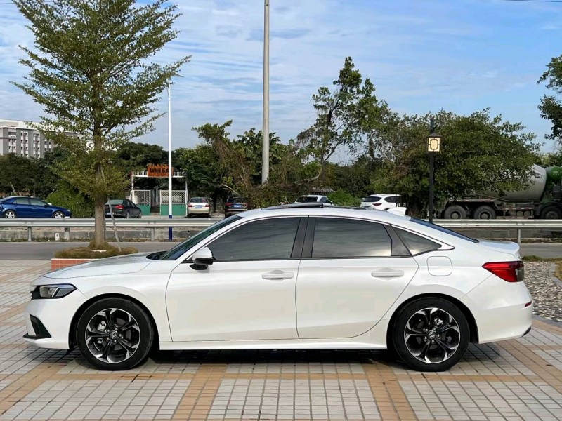 汕头21年本田思域3