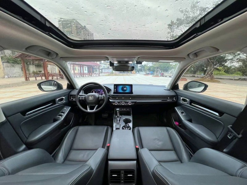 汕头21年本田思域7