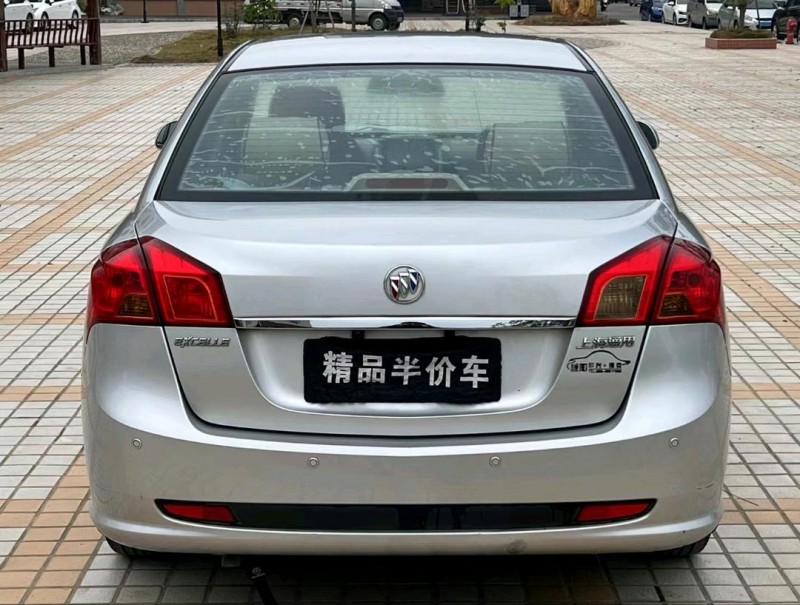 汕头16年别克凯越9