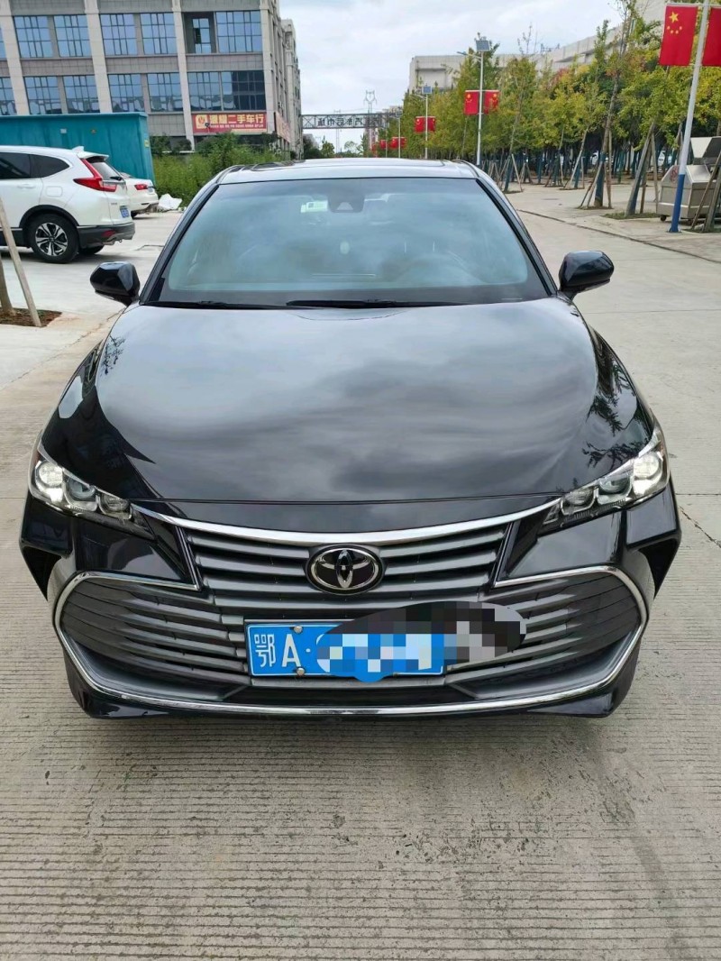 武汉20年丰田亚洲龙1