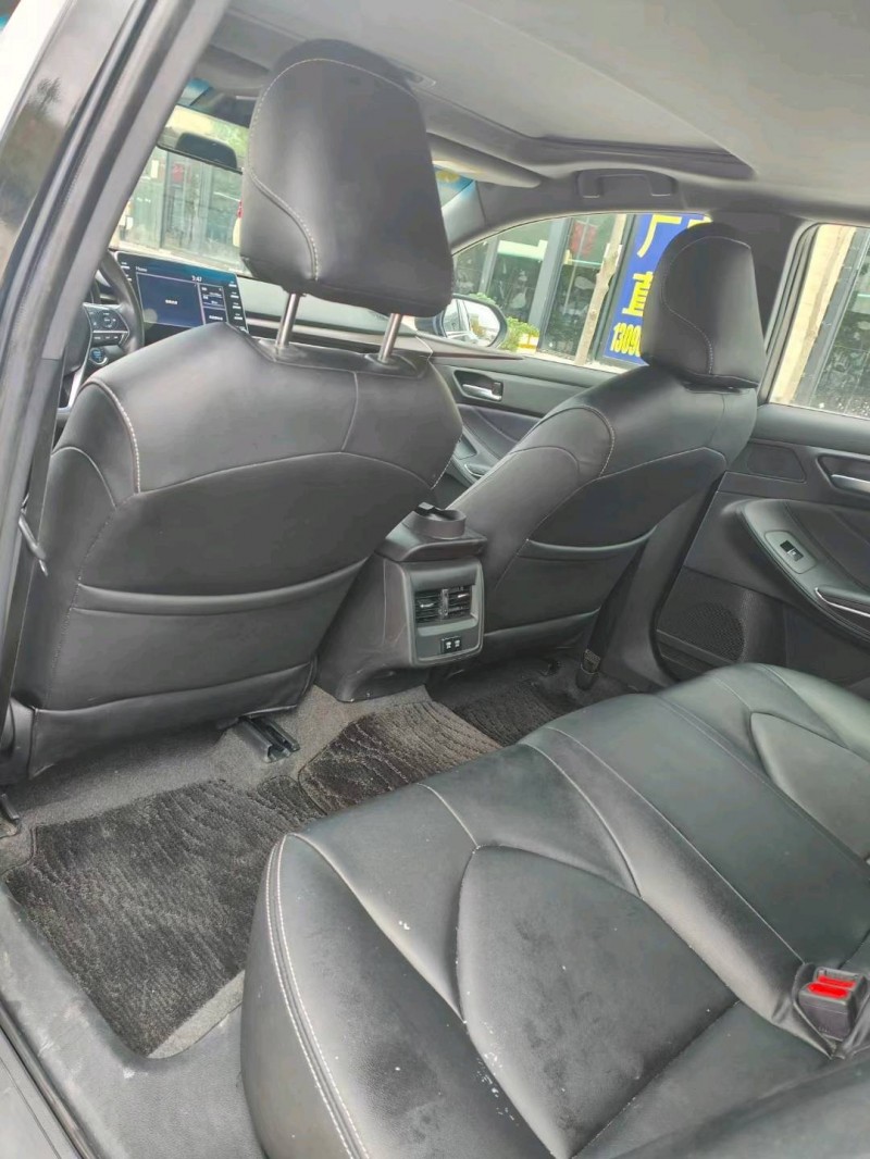 武汉20年丰田亚洲龙9