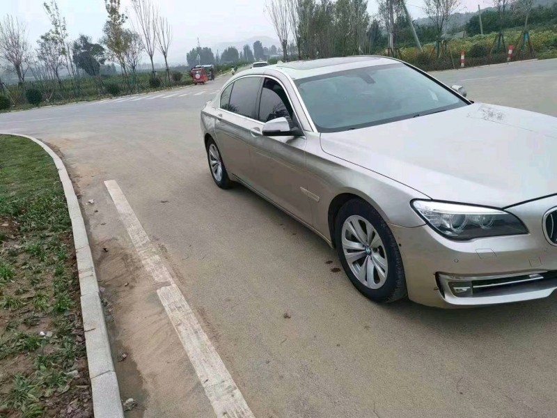 东营13年宝马7系3