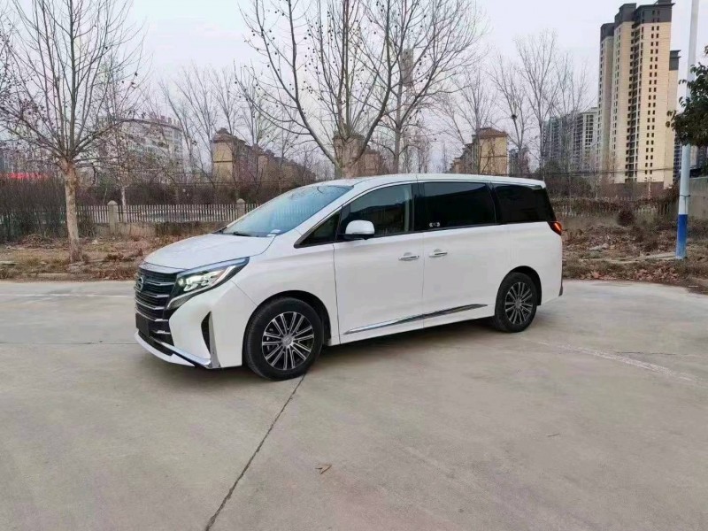 保定22年传祺M82