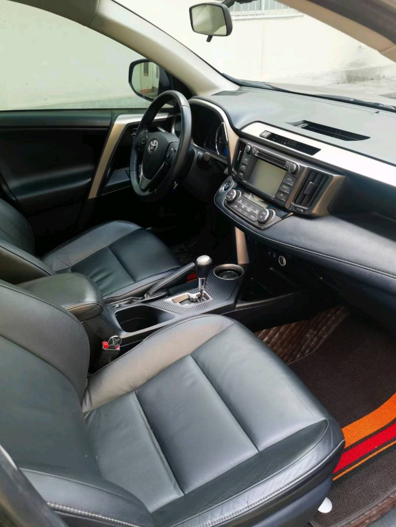 青岛15年丰田RAV4荣放5