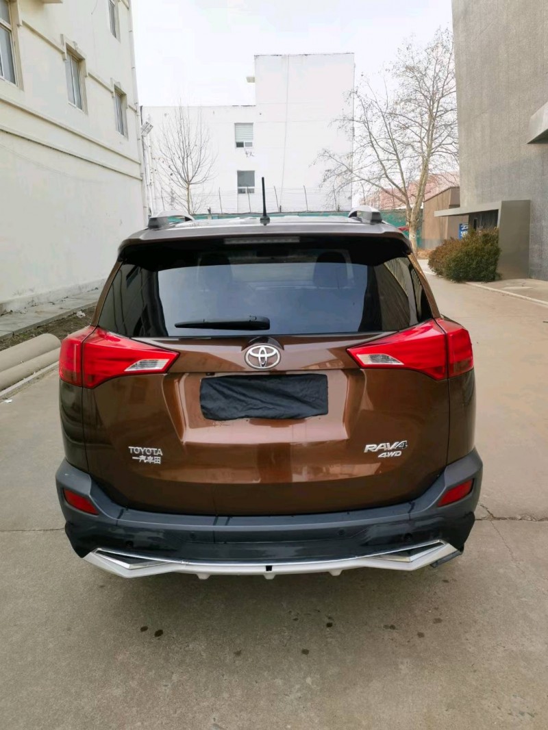 青岛15年丰田RAV4荣放9