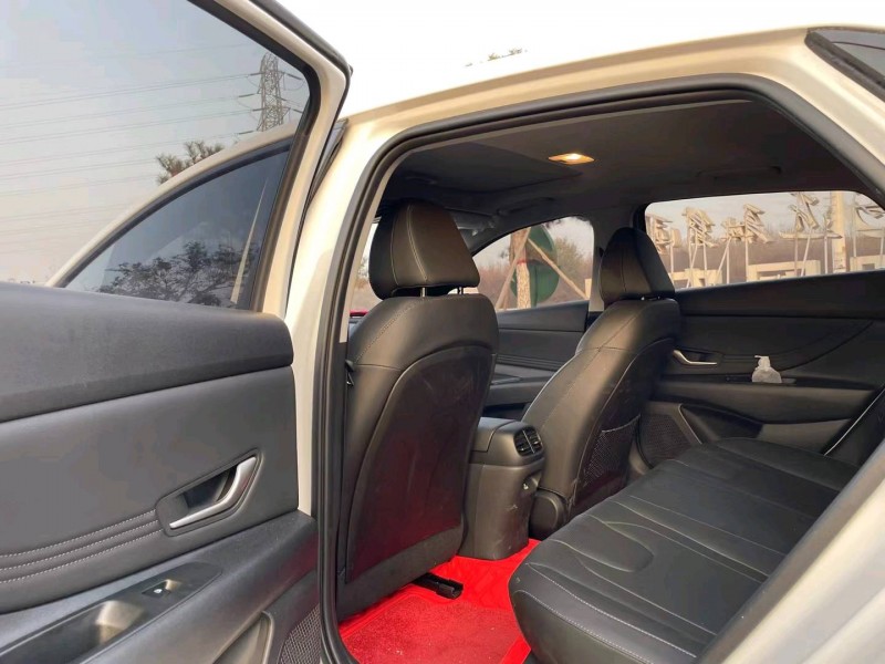 邯郸23年现代伊兰特5