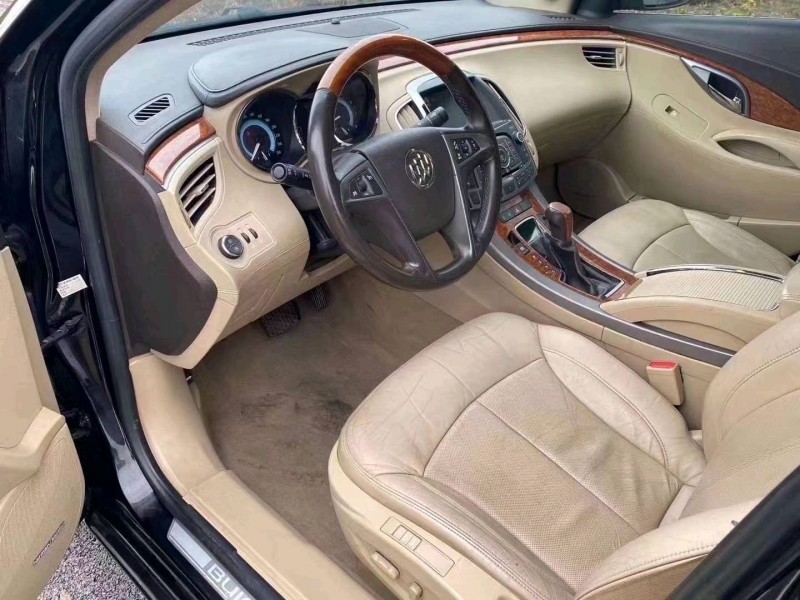 枣庄11年别克君越8