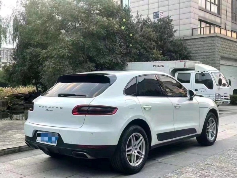 枣庄17年保时捷Macan4