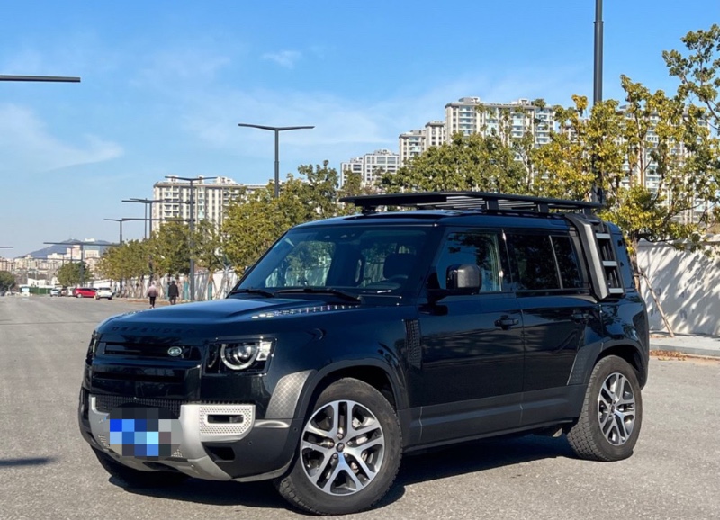 沈阳23年路虎卫士2