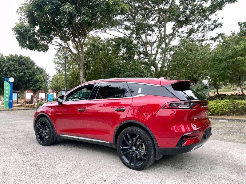 东莞21年比亚迪唐8