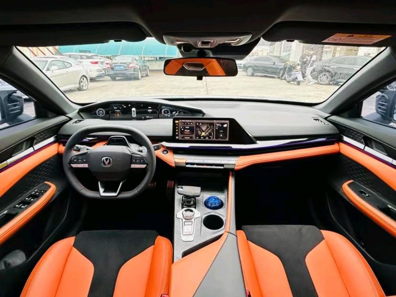 东莞23年长安汽车UNI-V5