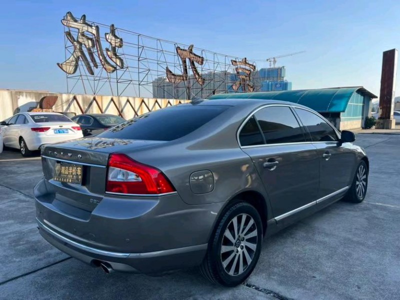 东莞15年沃尔沃S80L8
