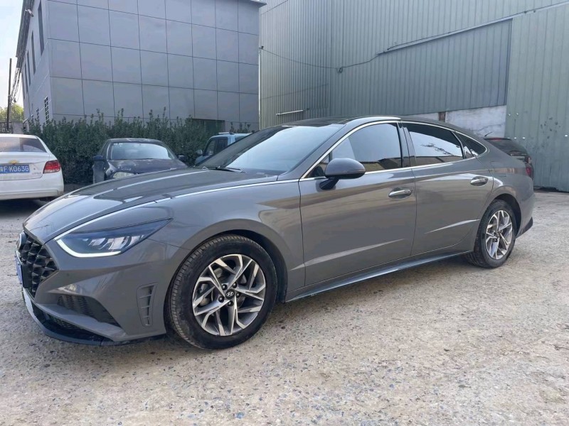 保定21年现代索纳塔十2