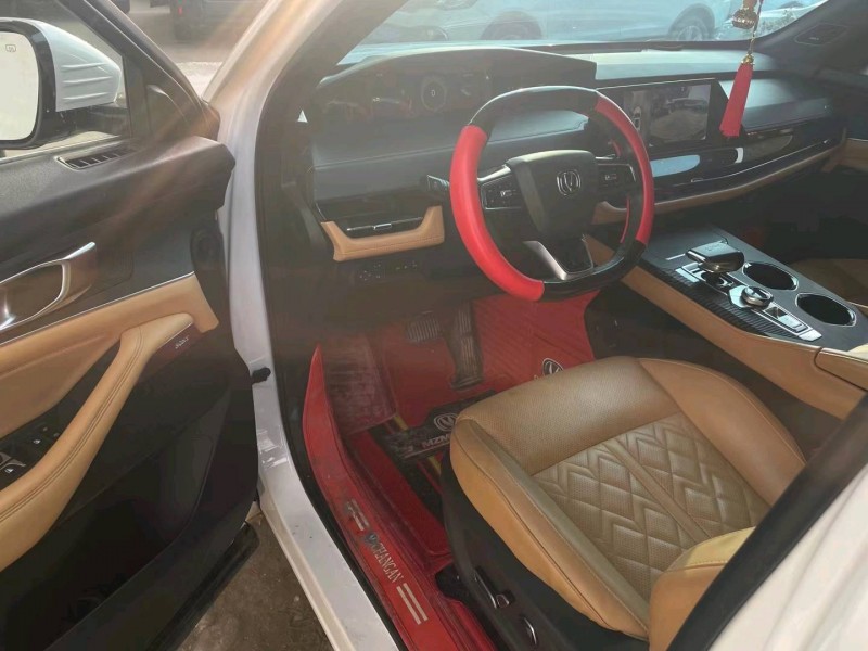 保定21年长安汽车UNI-K5