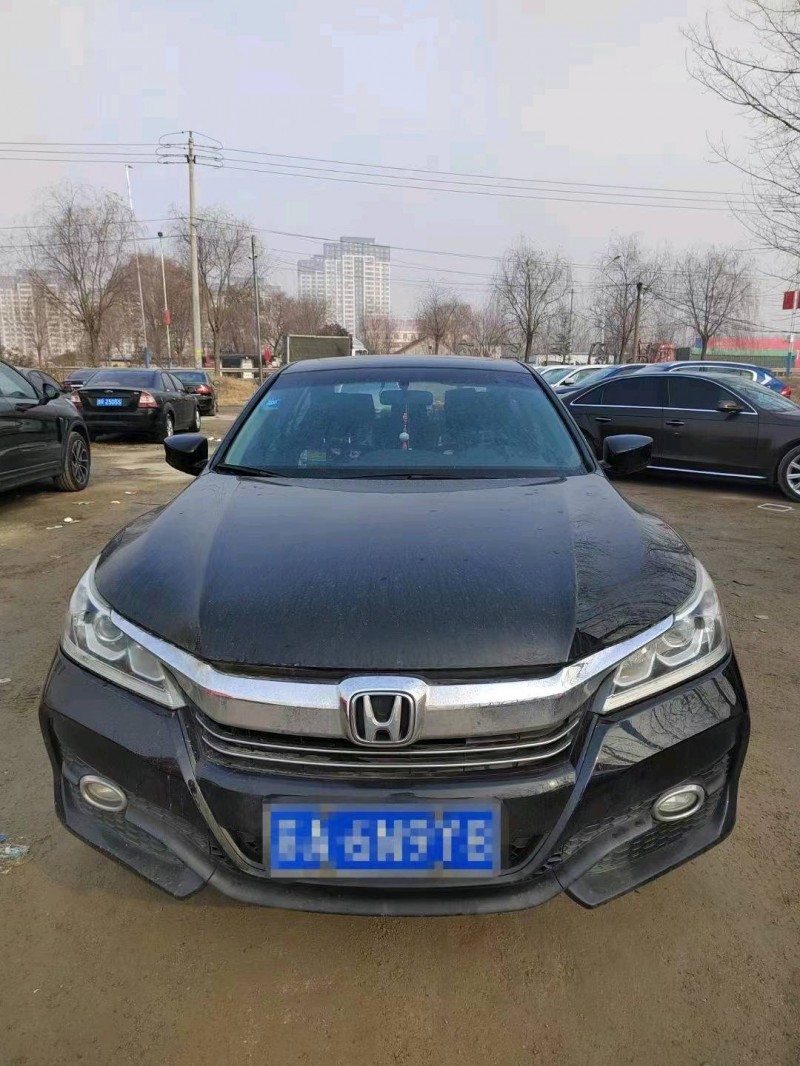 菏泽16年本田雅阁1