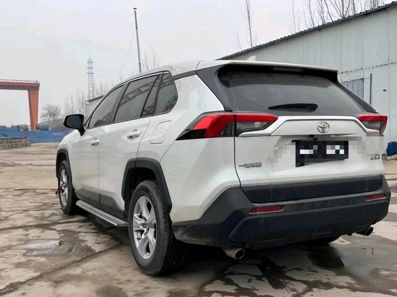 鄭州22年豐田RAV4榮放8