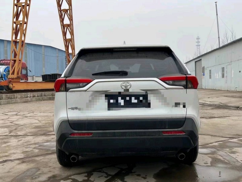 鄭州22年豐田RAV4榮放9