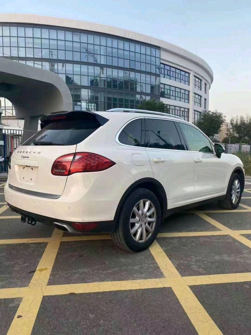 邯郸12年保时捷卡宴5